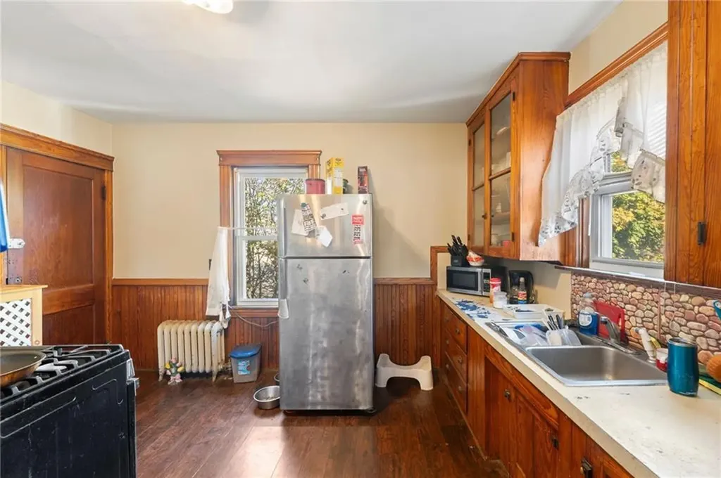 51 53 Oakland Avenue Cranston RI 02910