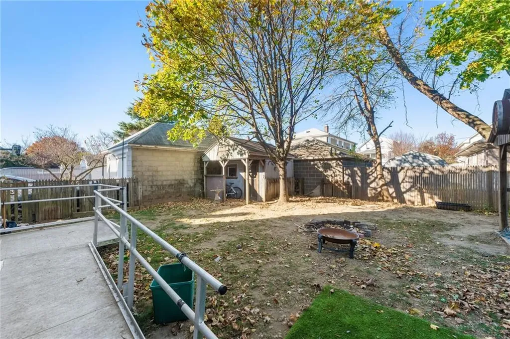 51 53 Oakland Avenue Cranston RI 02910