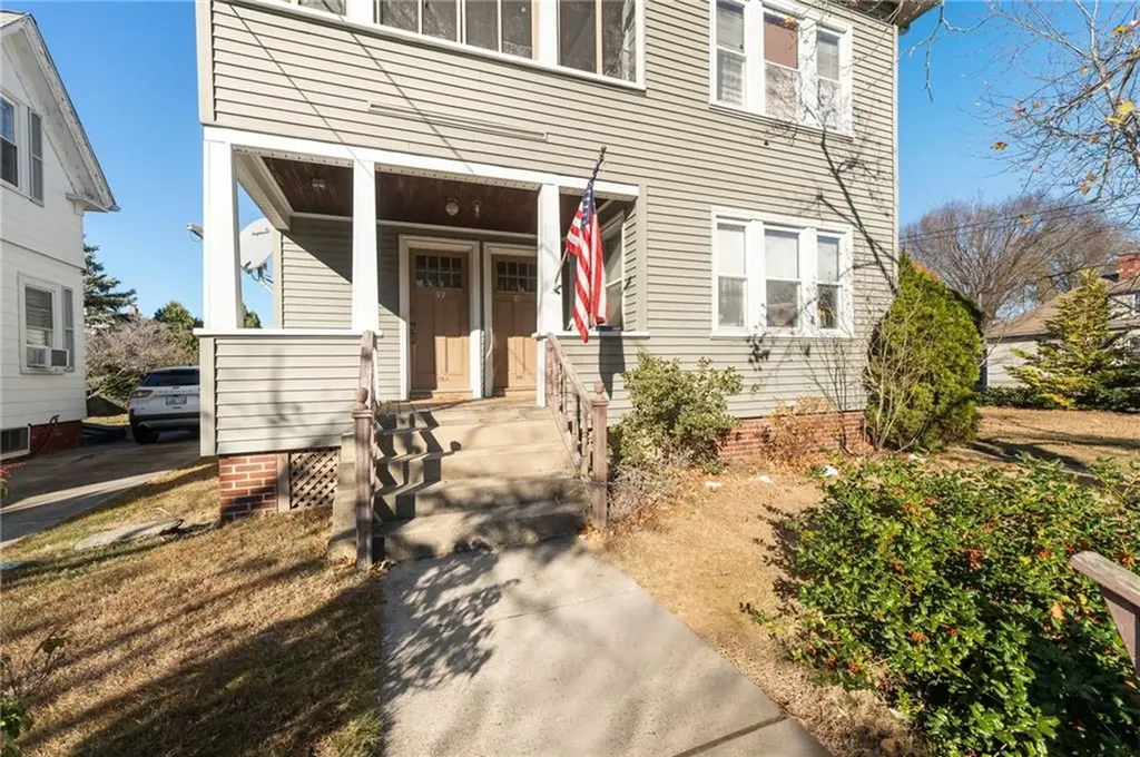 51 53 Oakland Avenue Cranston RI 02910