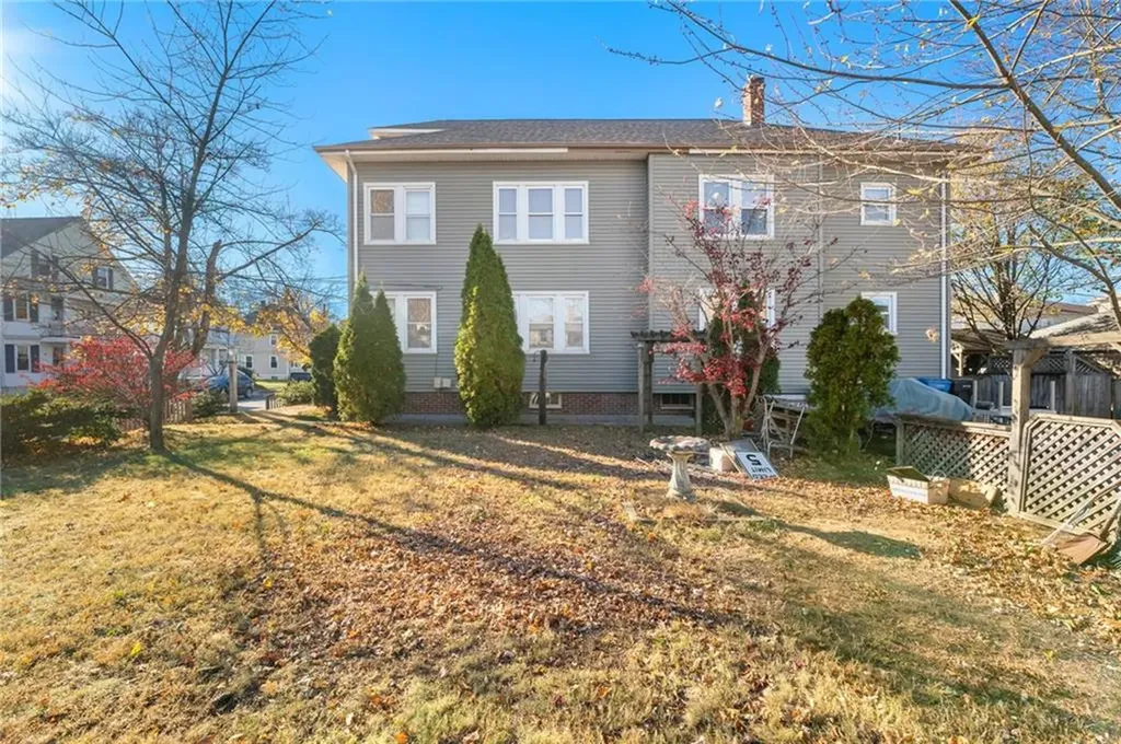 51 53 Oakland Avenue Cranston RI 02910