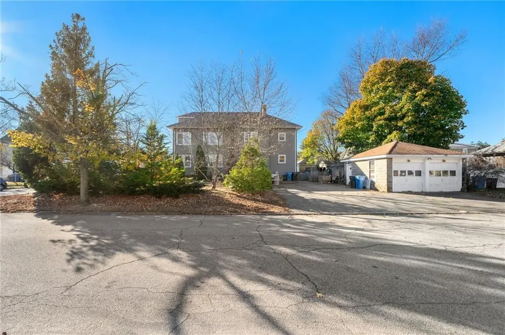51 53 Oakland Avenue Cranston RI 02910