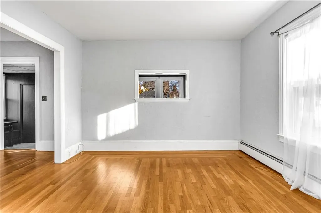 12 Lookout Avenue North Providence RI 02911