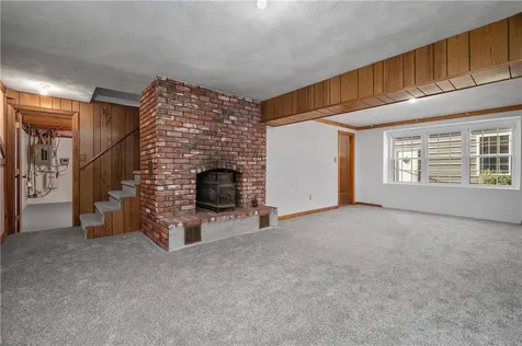 16 Tiffany Drive Cumberland RI 02864