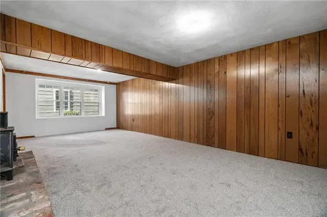 16 Tiffany Drive Cumberland RI 02864