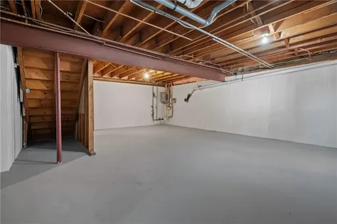 16 Tiffany Drive Cumberland RI 02864