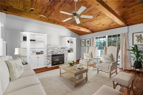 16 Tiffany Drive Cumberland RI 02864