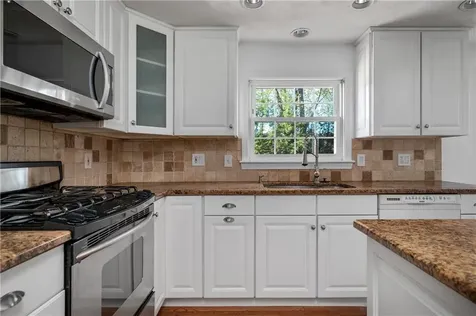 16 Tiffany Drive Cumberland RI 02864