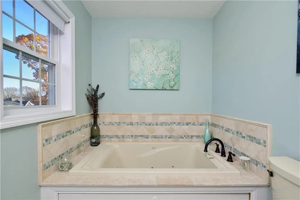 42 Tilbury Drive Bristol RI 02809