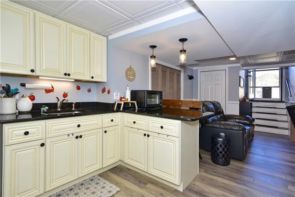 42 Tilbury Drive Bristol RI 02809