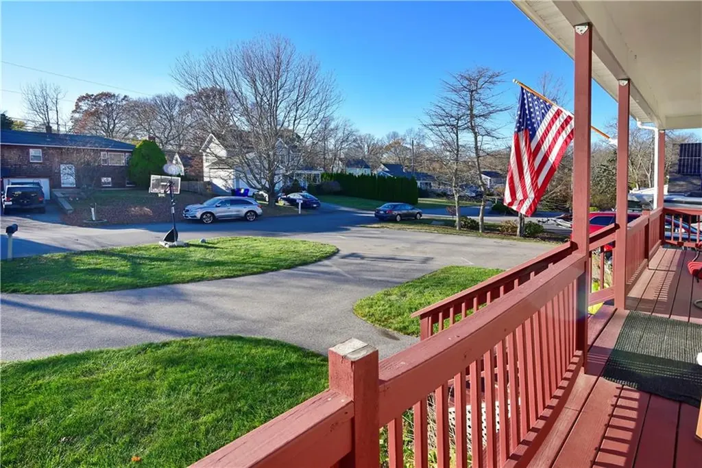 42 Tilbury Drive Bristol RI 02809