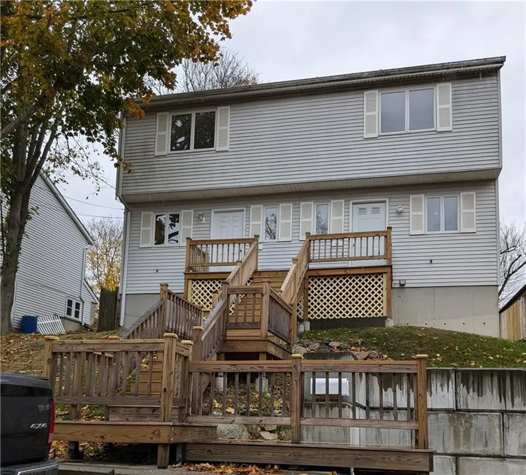 6 Beacon Street Westerly RI 02891