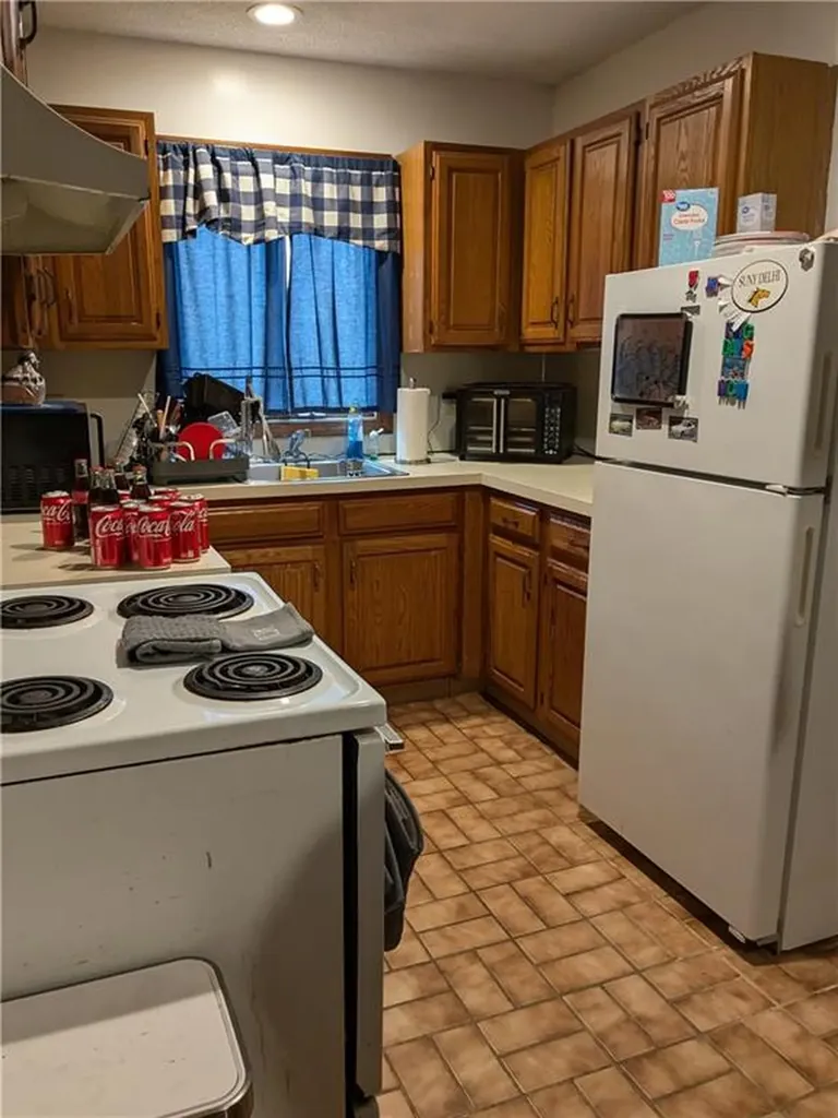 6 Beacon Street Westerly RI 02891