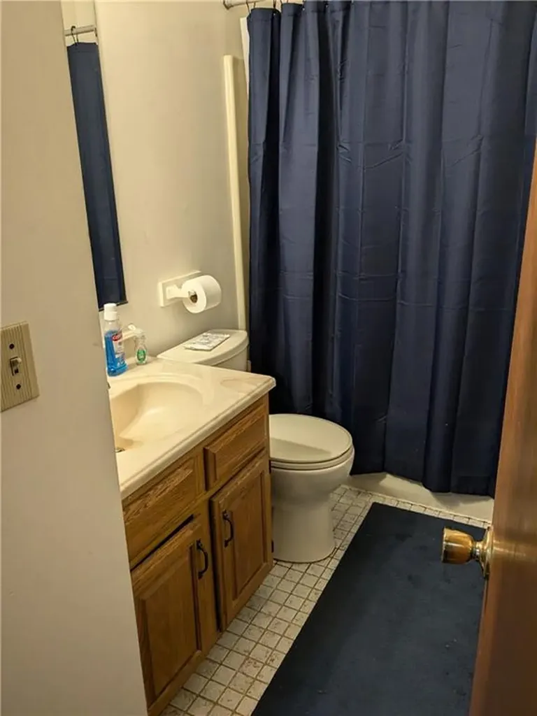 6 Beacon Street Westerly RI 02891