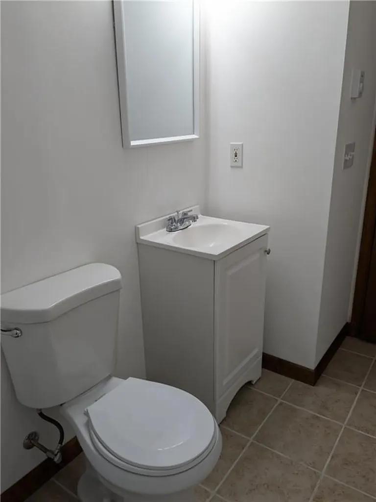 6 Beacon Street Westerly RI 02891