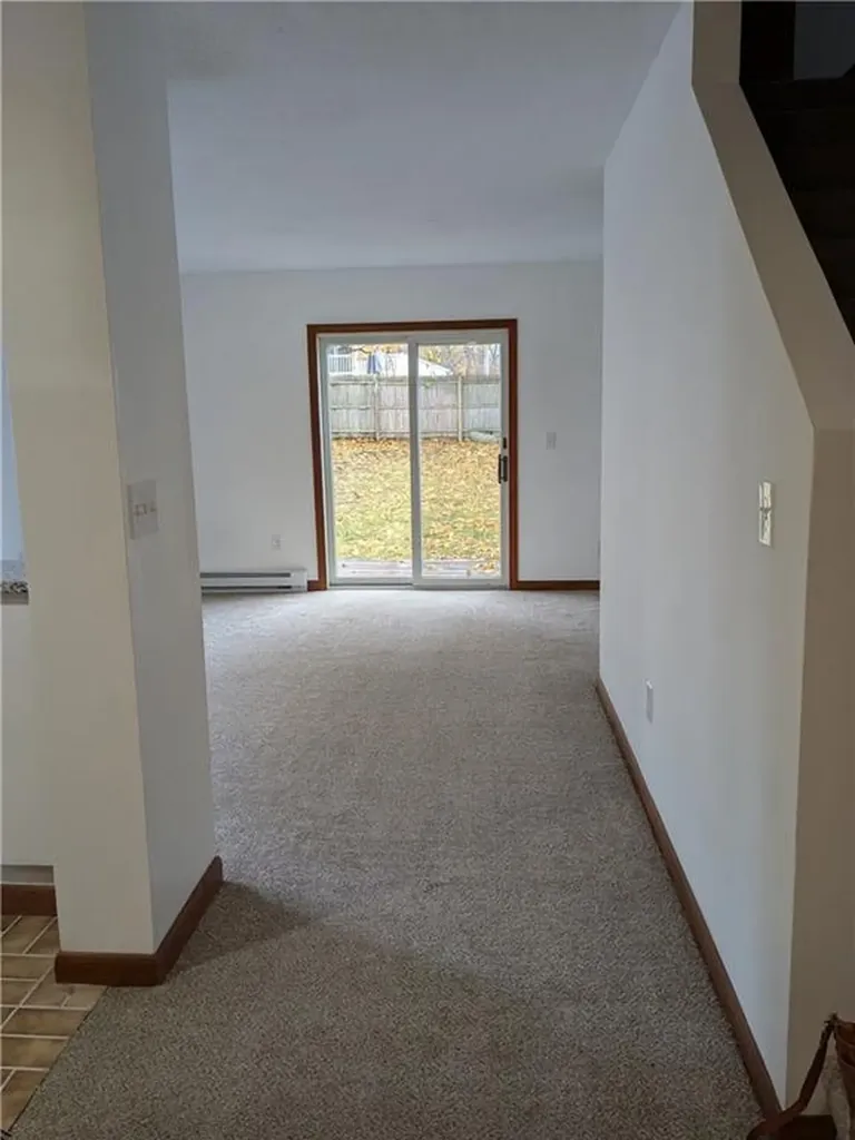 6 Beacon Street Westerly RI 02891