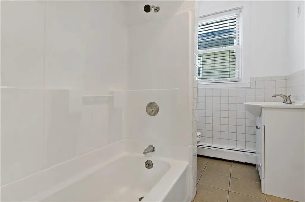 122 Ontario Street Providence RI 02907