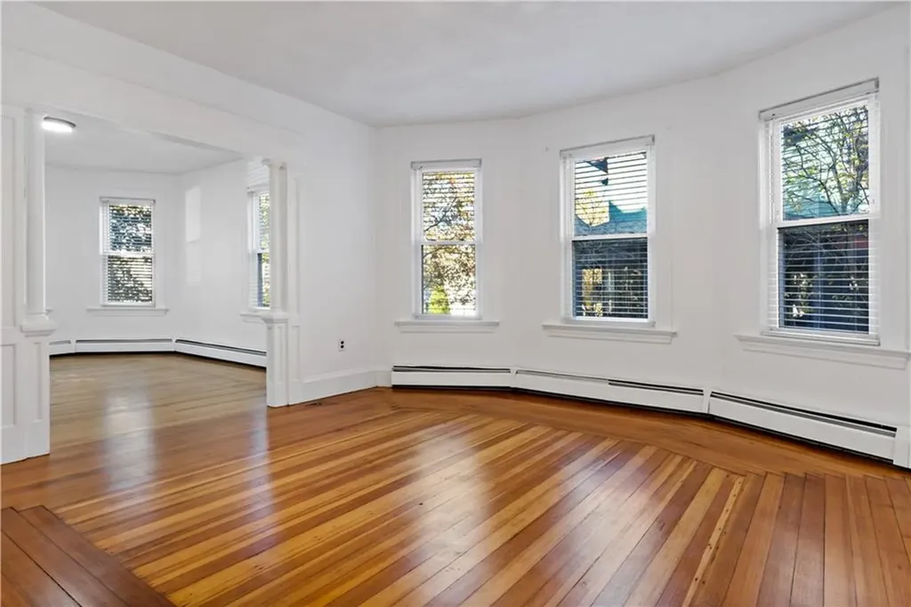 122 Ontario Street Providence RI 02907
