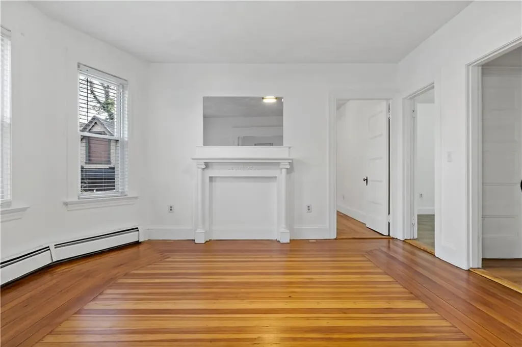 122 Ontario Street Providence RI 02907