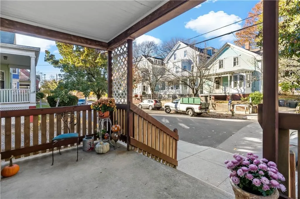 122 Ontario Street Providence RI 02907