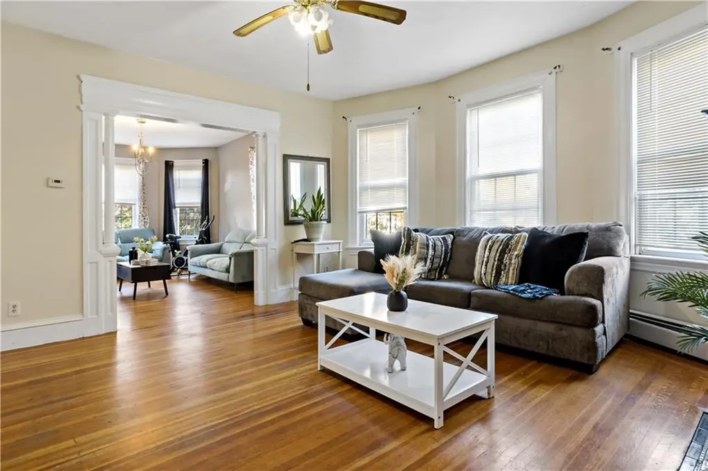 122 Ontario Street Providence RI 02907