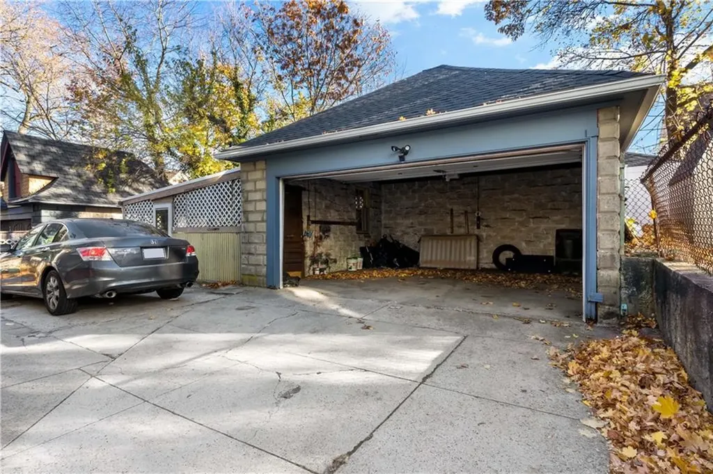 122 Ontario Street Providence RI 02907