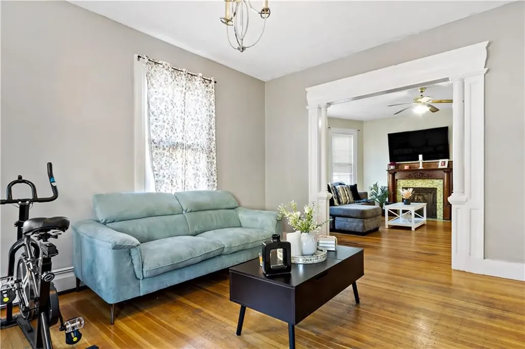 122 Ontario Street Providence RI 02907