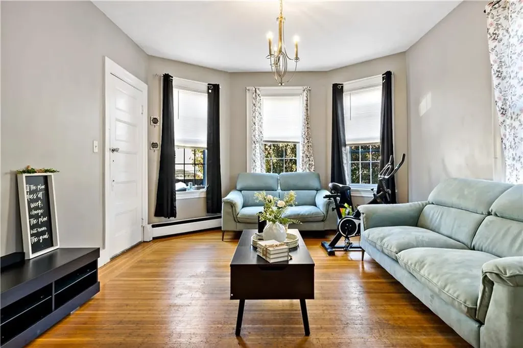122 Ontario Street Providence RI 02907