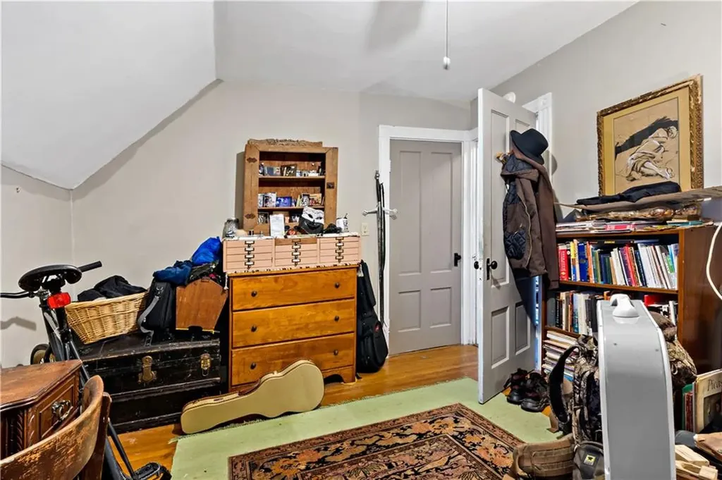 122 Ontario Street Providence RI 02907