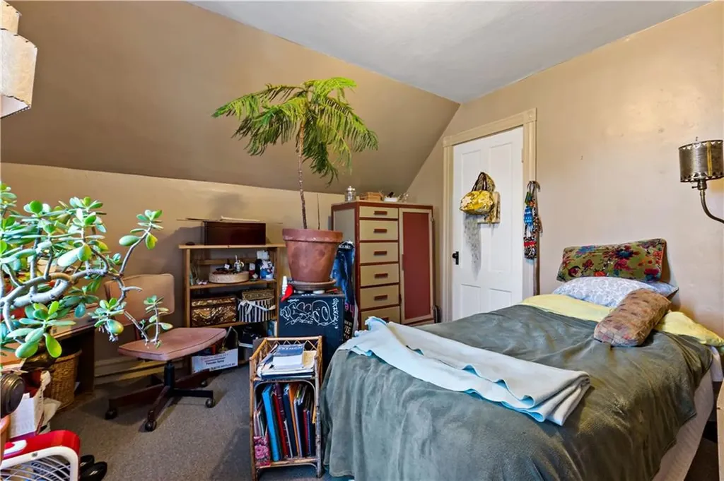 122 Ontario Street Providence RI 02907