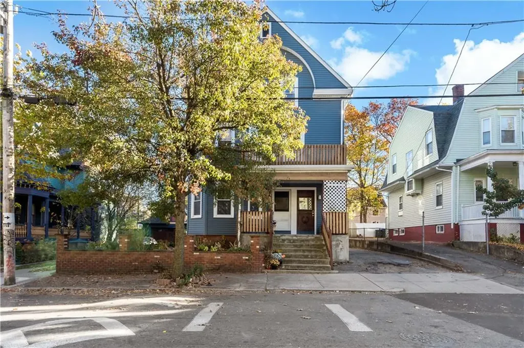 122 Ontario Street Providence RI 02907