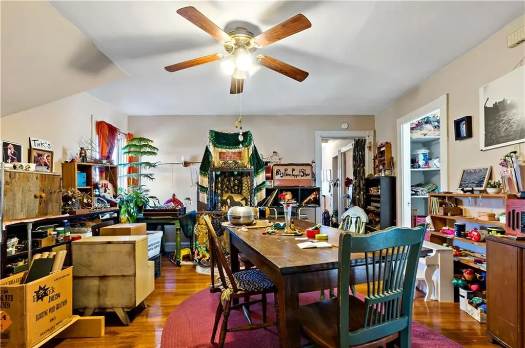 122 Ontario Street Providence RI 02907