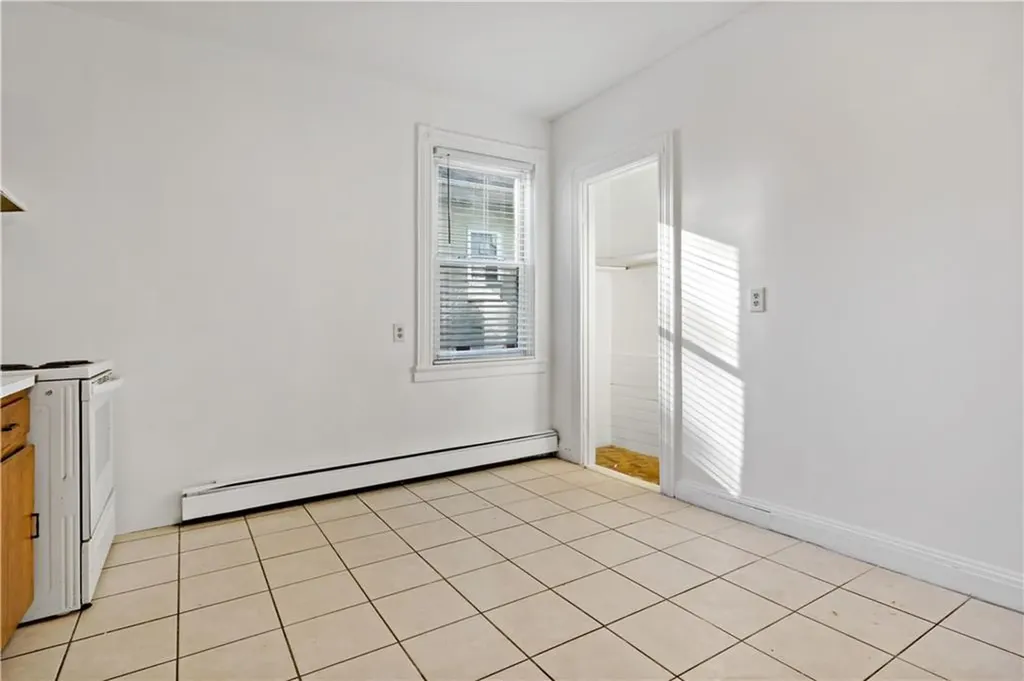 122 Ontario Street Providence RI 02907