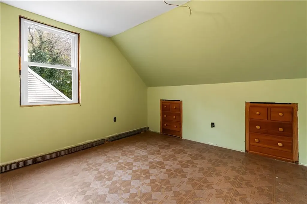 1 Hanley Lane Warren RI 02885