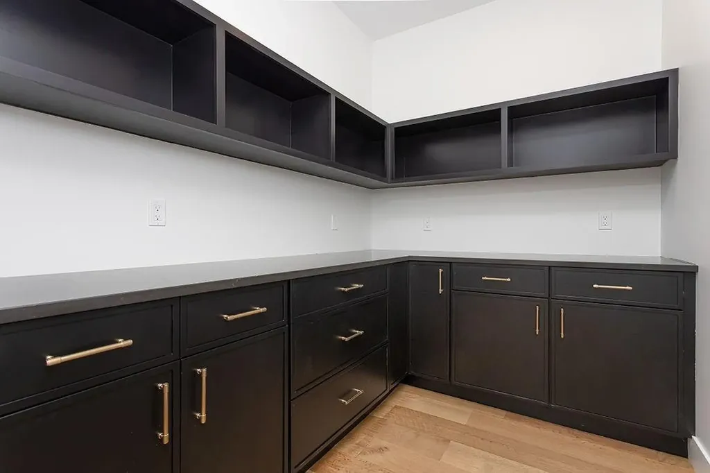 1 Stone Bridge Drive Middletown RI 02842