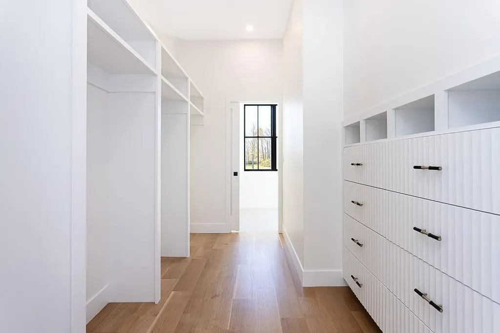 1 Stone Bridge Drive Middletown RI 02842