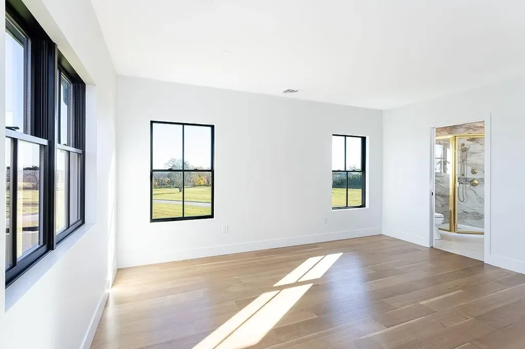 1 Stone Bridge Drive Middletown RI 02842