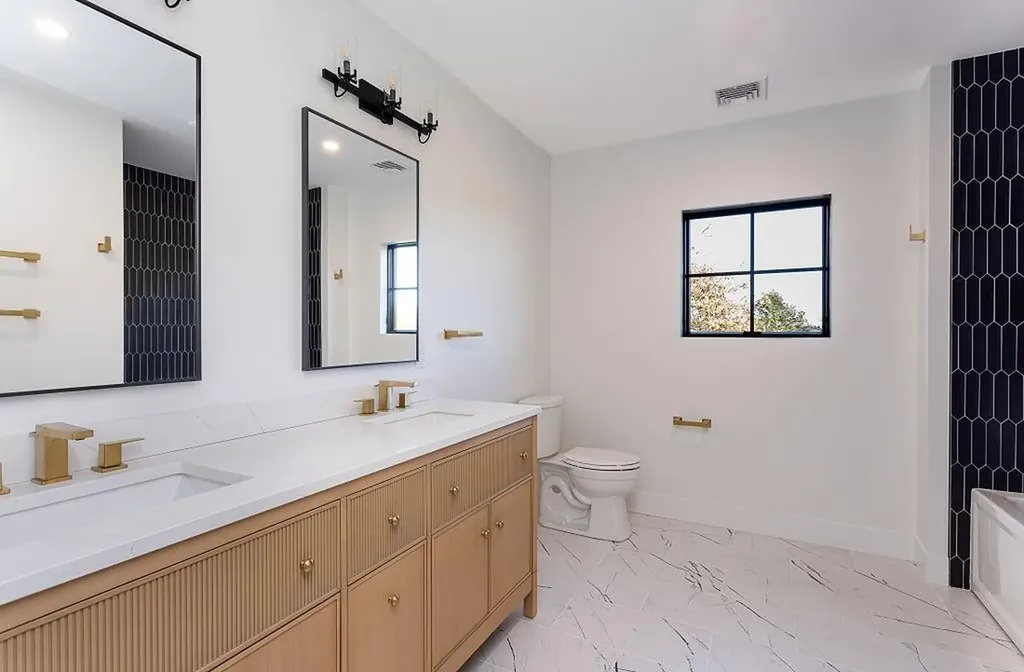 1 Stone Bridge Drive Middletown RI 02842