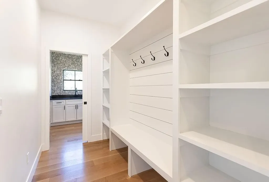 1 Stone Bridge Drive Middletown RI 02842