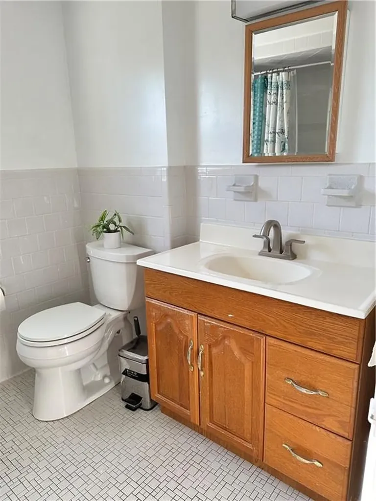 203 Lincoln Avenue Barrington RI 02806