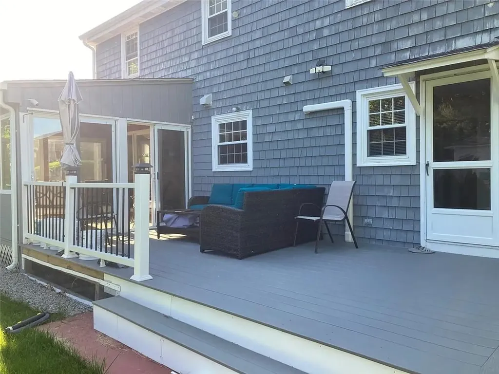 203 Lincoln Avenue Barrington RI 02806