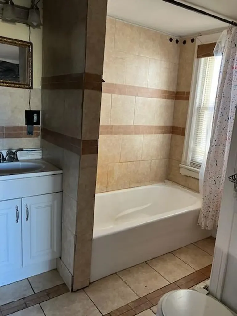 19 Warren Street Providence RI 02907