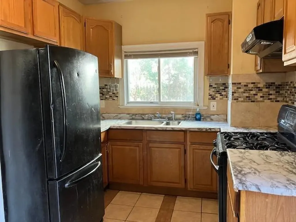 19 Warren Street Providence RI 02907