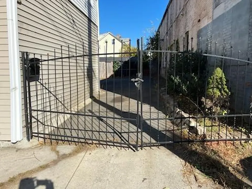 19 Warren Street Providence RI 02907