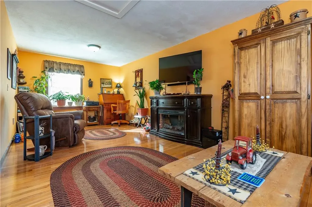 3222 Flat River Road Coventry RI 02816