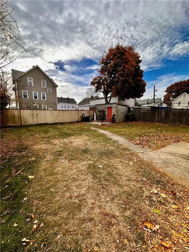 189 East Street Pawtucket RI 02860