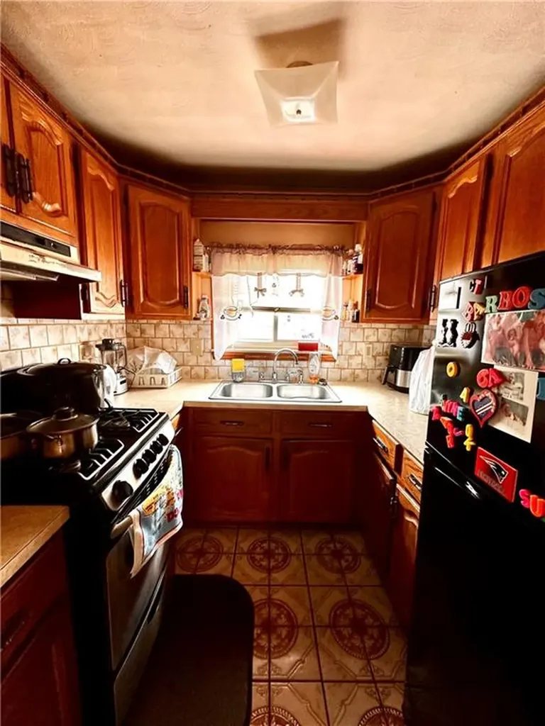 189 East Street Pawtucket RI 02860