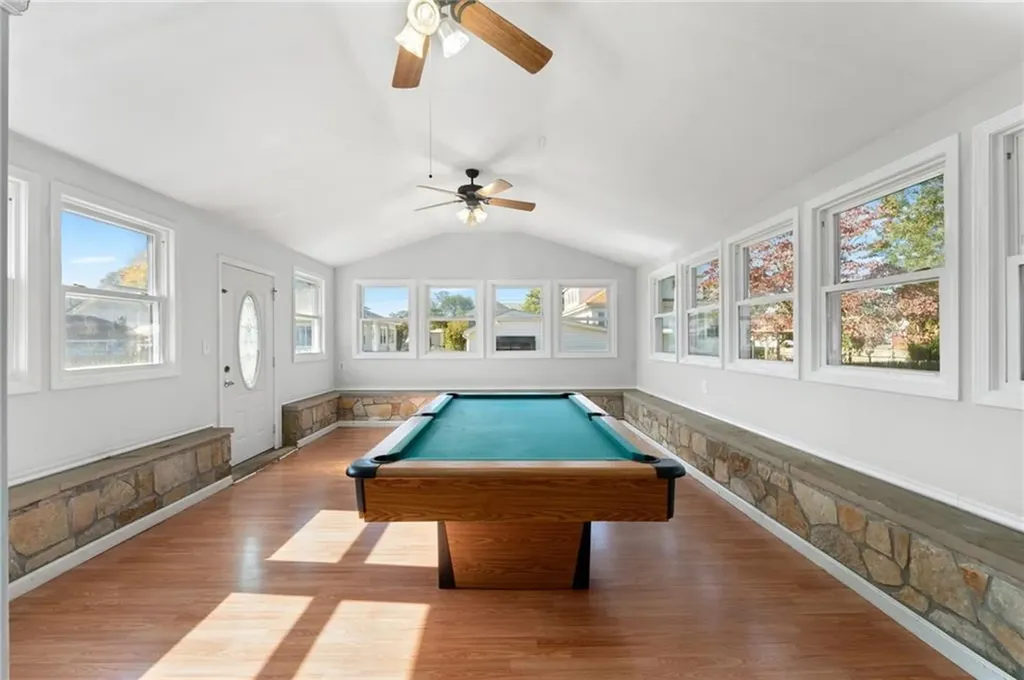 17 Elder Avenue East Providence RI 02915