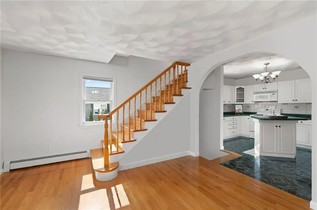 17 Elder Avenue East Providence RI 02915