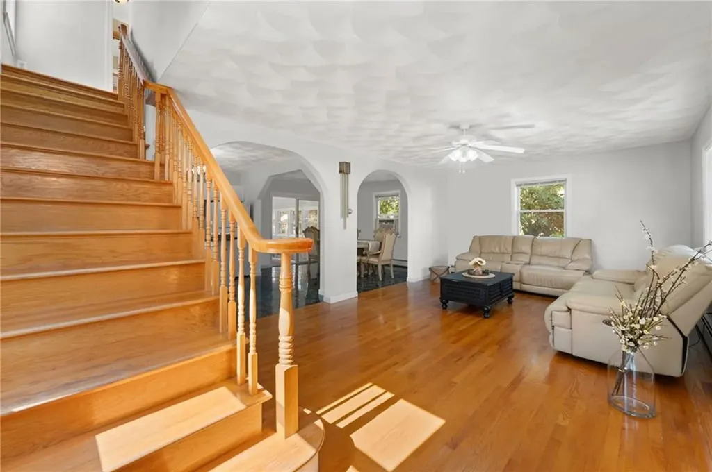 17 Elder Avenue East Providence RI 02915