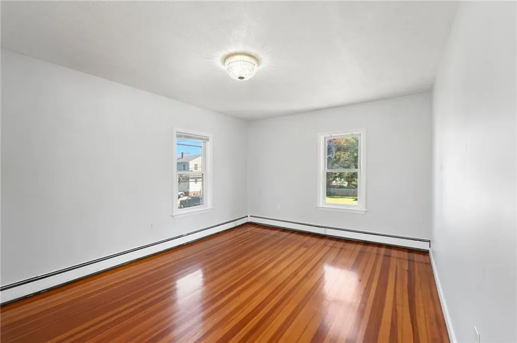 17 Elder Avenue East Providence RI 02915